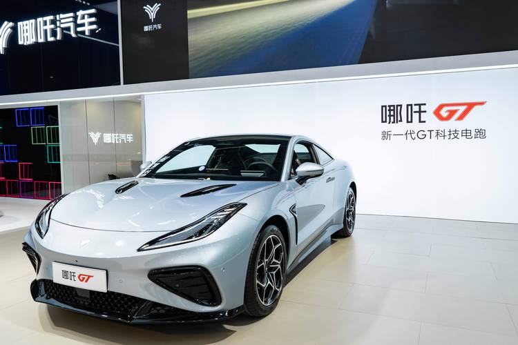 东莞莞城区贝庆特企业管理咨询哪吒汽车在智能汽车领域的表现，领途汽车在新能源汽车市场中的影响力