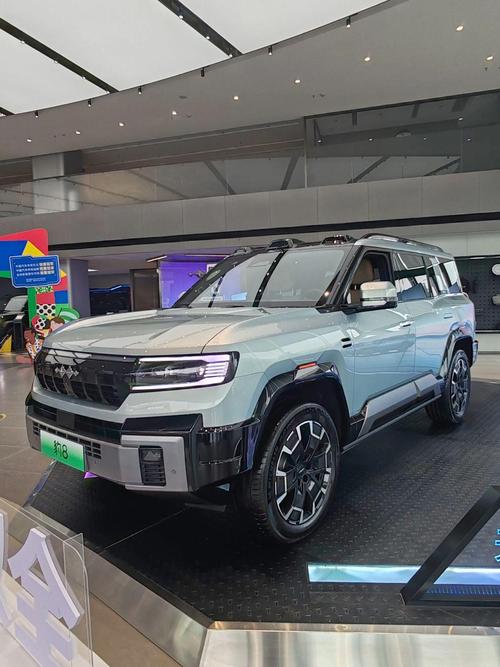 东莞莞城区贝庆特企业管理咨询比亚迪方程豹硬派越野的爆款，英菲尼迪35周年与你共成长